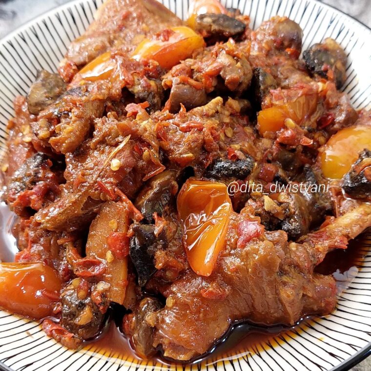 Resep Ayam Saos Jamur Pedas Dari dita_dwistyani