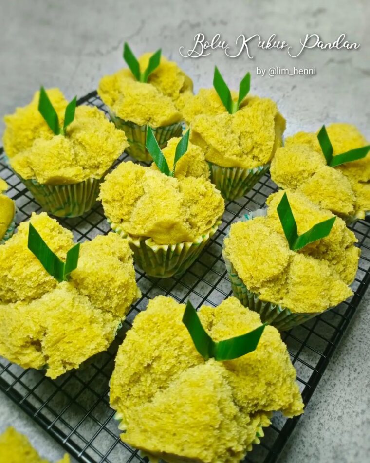 Resep Bolu Kukus Pandan Dari lim_henni