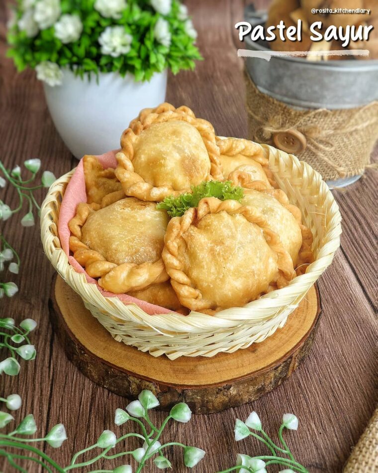 Resep Pastel Isi Sayur Dari rosita_kitchendiary