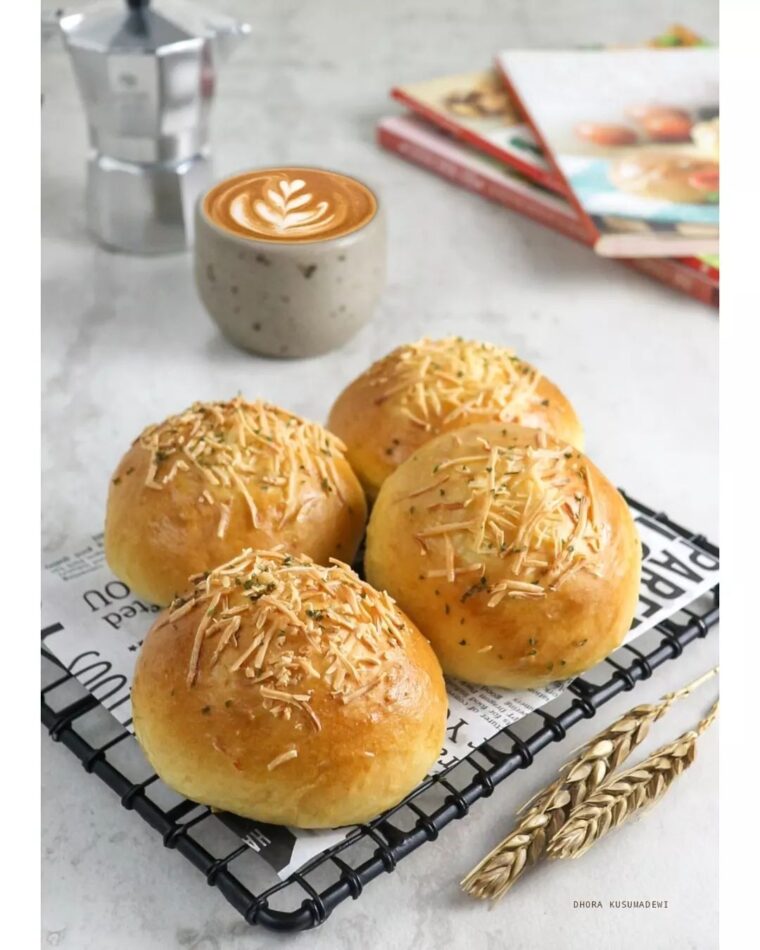 Resep Roti Pizza Dari dhora_kusumadewi