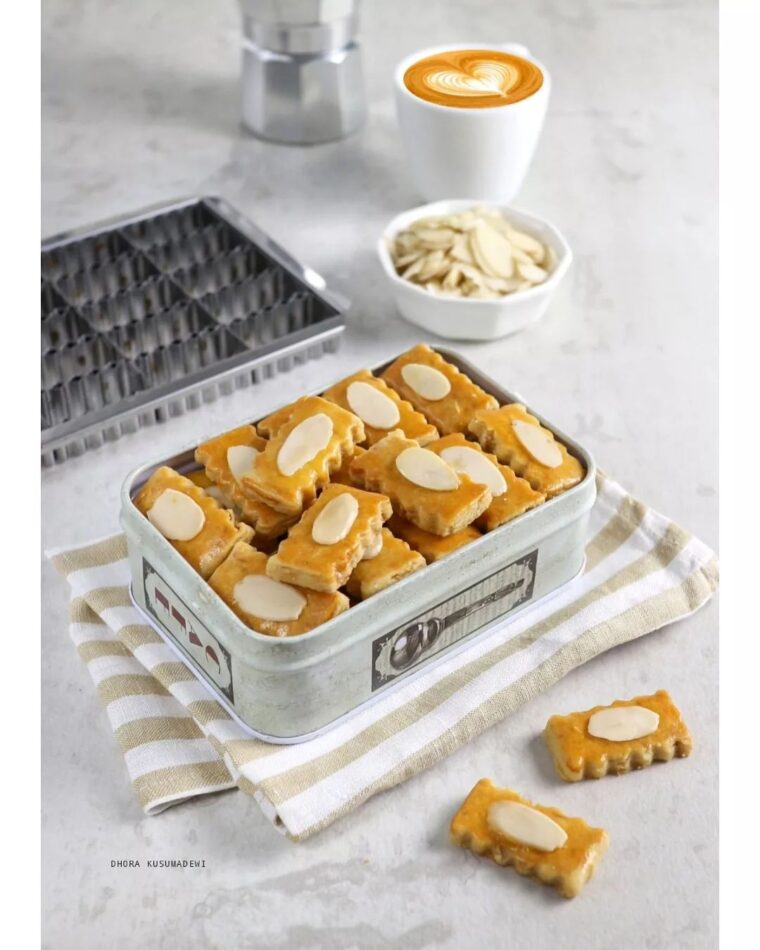 Resep Almond Cookies Dari dhora_kusumadewi