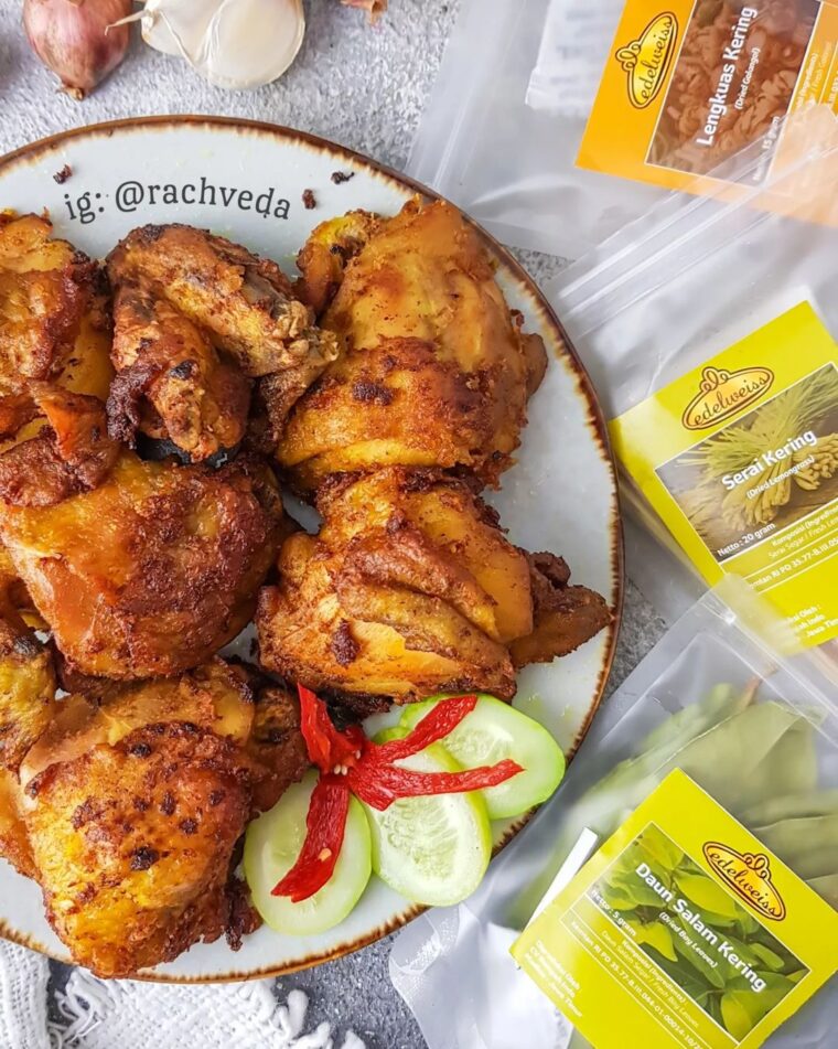 Resep Ayam Goreng Kuning Dari rachveda