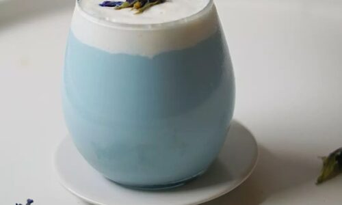 Butterfly Pea Tea Latte - Minuman dari Bunga Telang