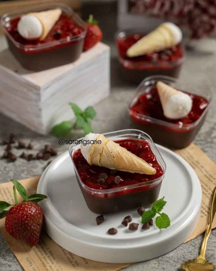 Resep Coklat Puding Strawberry Dari sarongsarie