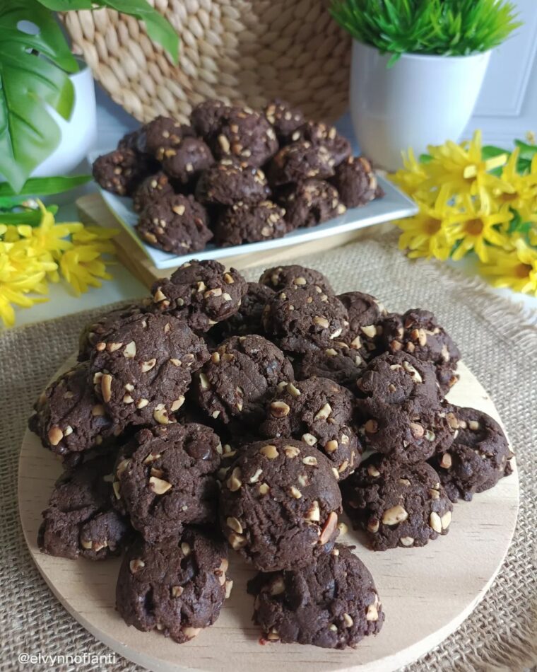 Resep Crunchy Mini Choconut Cookies (Famous Amos Style) Dari elvynnofianti