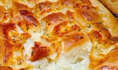 Pull Apart Garlic Cheese Bread