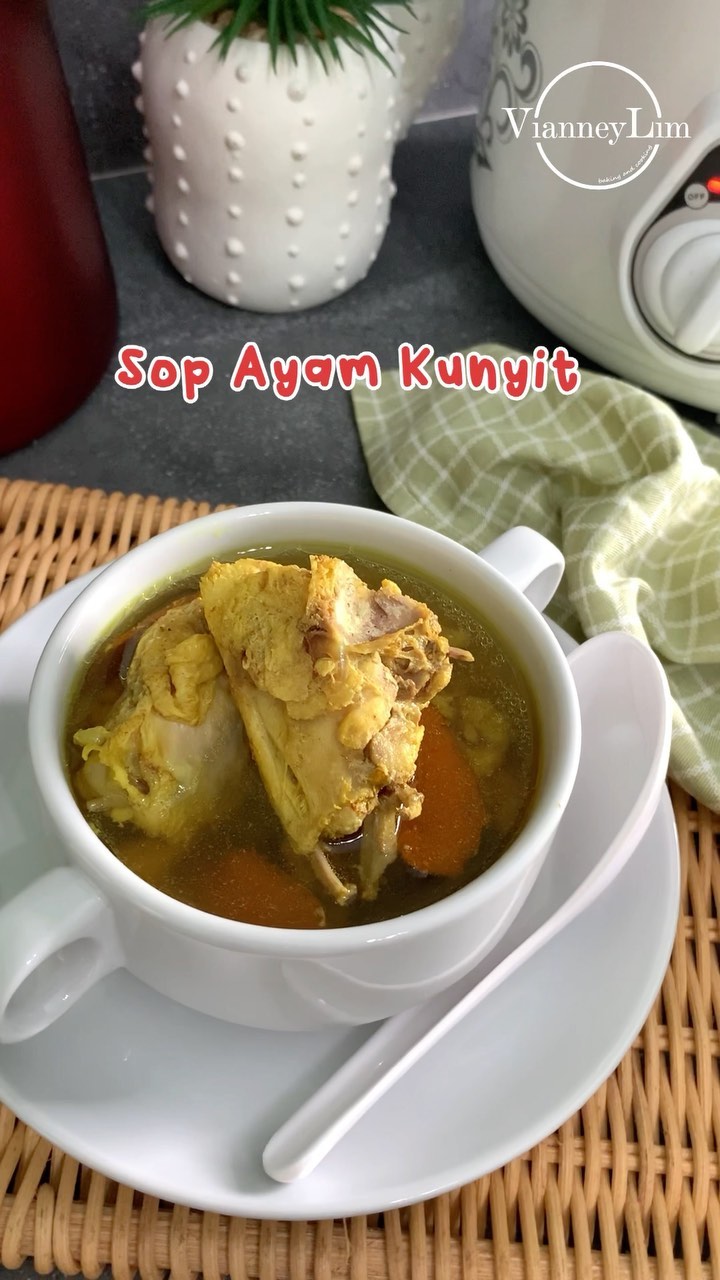 Resep Sop Ayam Kunyit Dari Vianney Lim99