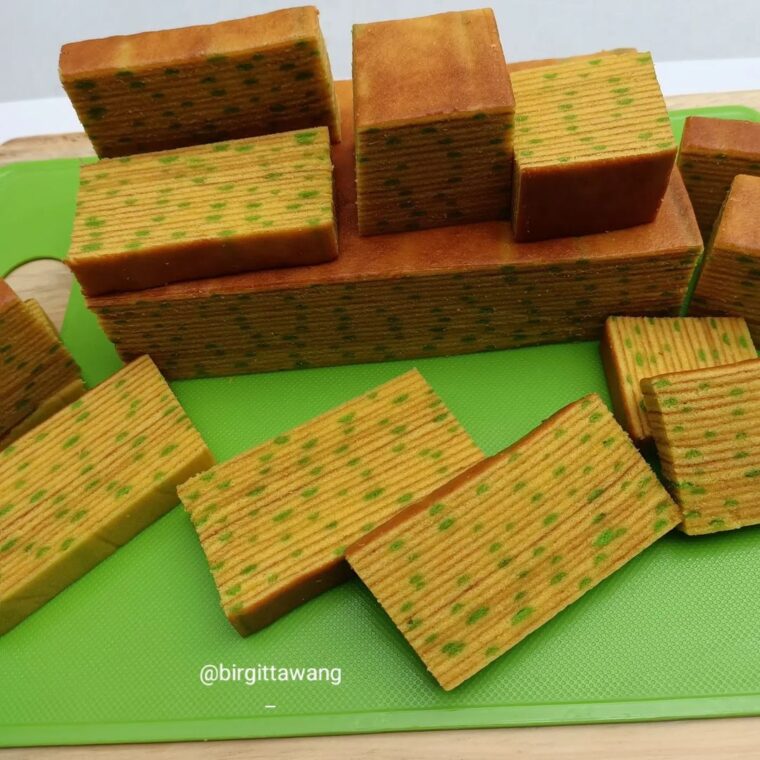Resep Lapis Jentik Pandan Dari birgittawang_