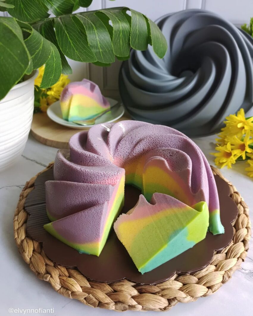 Resep Puding Roti Tawar Rainbow dari @elvynnofianti