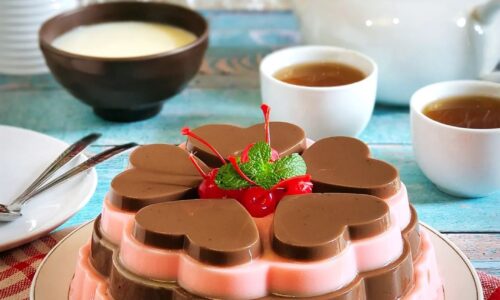 Puding Susu Coklat Strawberry