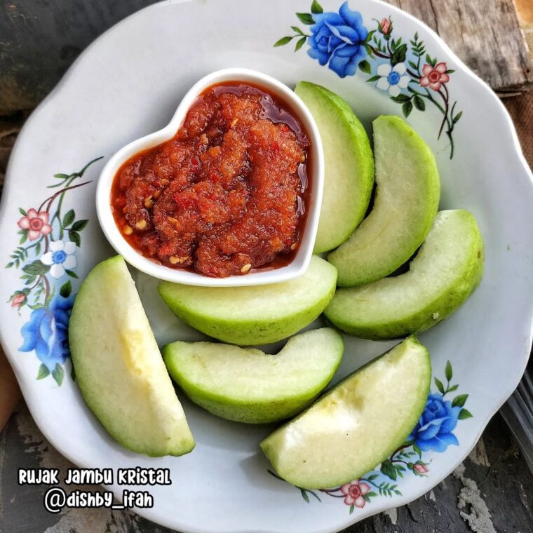 Resep Rujak Jambu Kristal Dari dishby_ifah