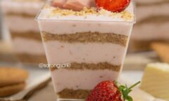 Resep Strawberry Cheese Dessert Dari sarongsarie