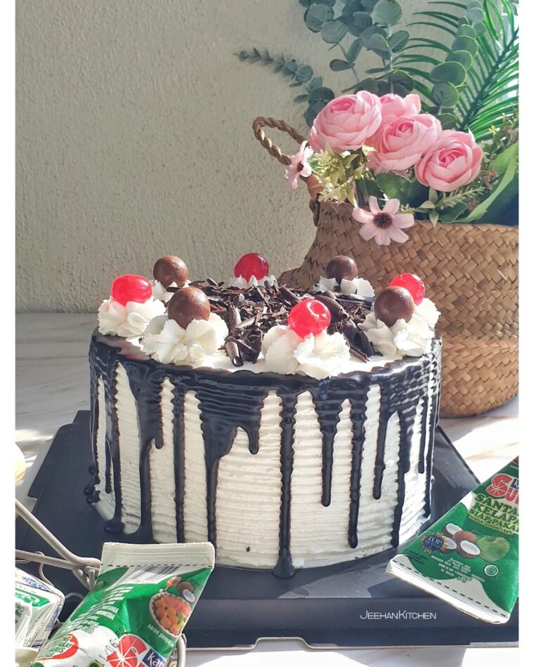 Resep Blackforest Cake Dari jeehan_kitchen