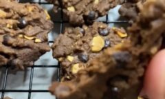 Resep Cookies Coklat Almond Chocochips Dari intanratih_