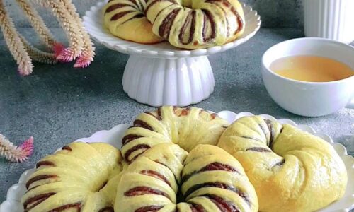 Matcha Red Bean Soft Bread - Kue dari Teh Hijau