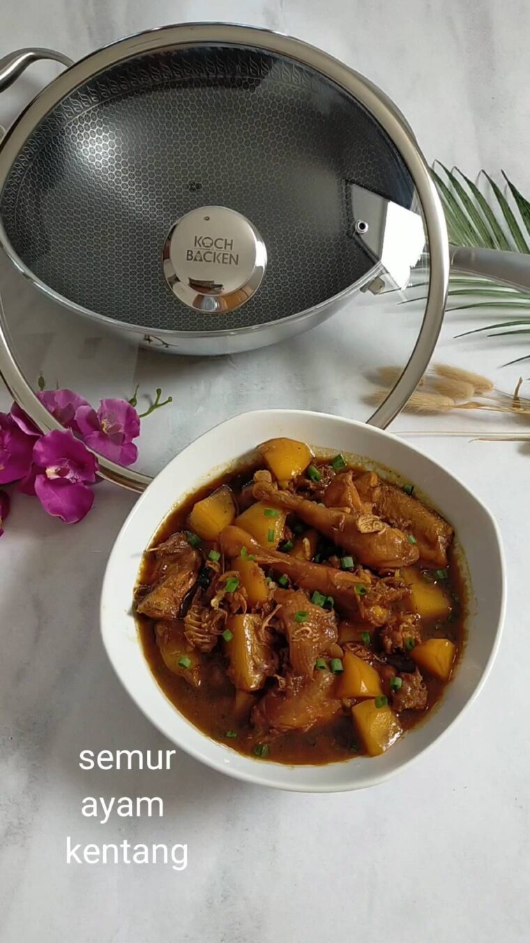 Resep Semur Ayam Kentang Dari fransiskaailen