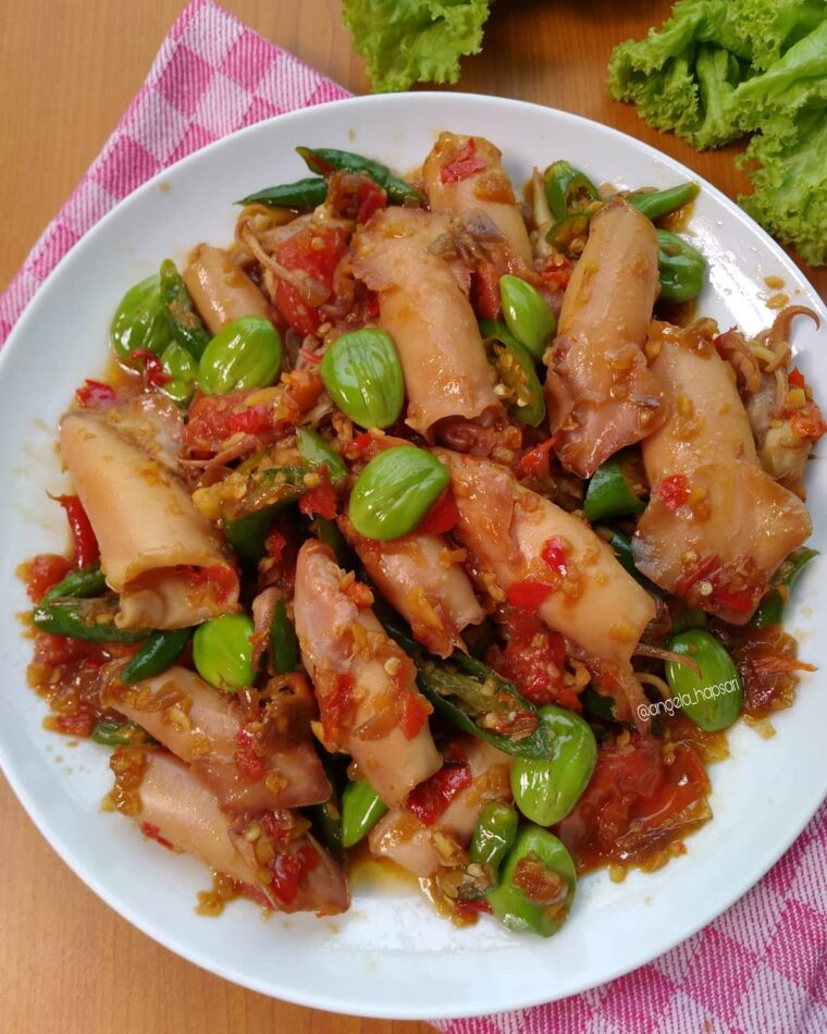 Resep Tumis Cumi Asin Dari angela_hapsari