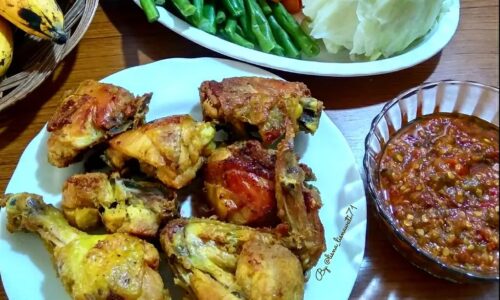 Ayam Goreng Ungkep Kemiri