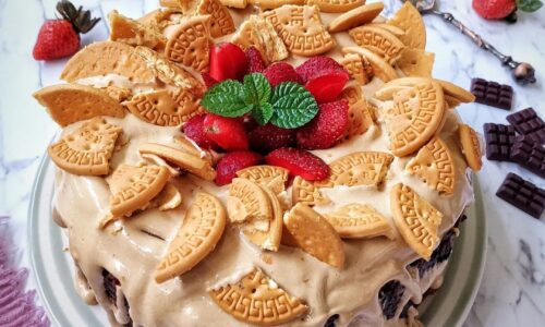 Banana Cake With Dalgona Topping