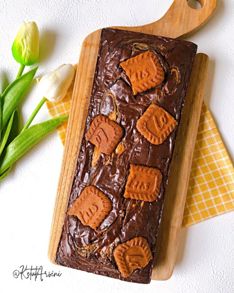 Resep Fudgy Brownie Lotus Biscoff Dari ketutarsini
