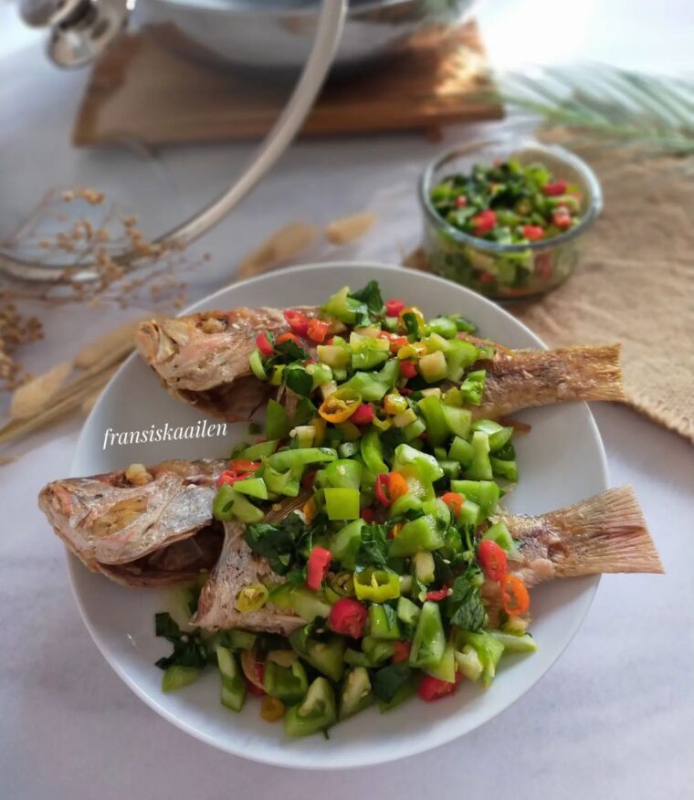 Resep Ikan Goreng Sambel Colo-colo Dari fransiskaailen
