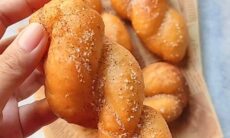 Resep Kkwabaegi (Korean Twisted Doughtnuts) Tanpa Mixer Dari tyasprabowo