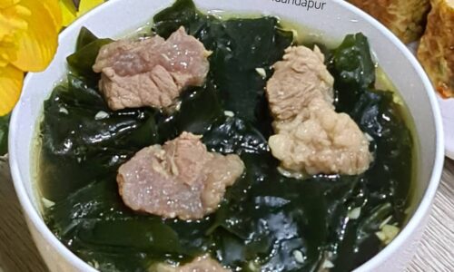 Miyeok Guk (Korean Seaweed Soup) - Masakan dari Rumput Laut