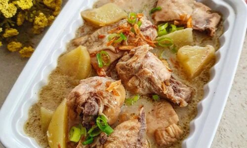 Opor Ayam Kentang