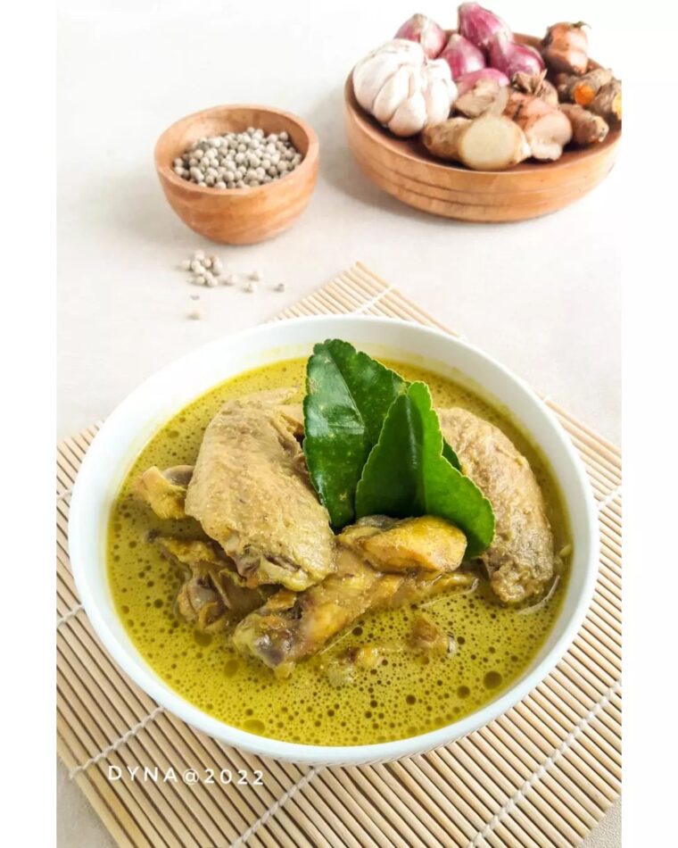 Resep Opor Ayam Kuning Dari dapur_dyna