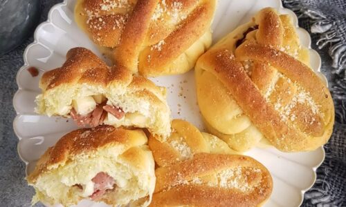 Roti Isi Smoke Beef Keju