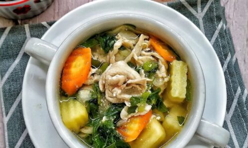 Sop Ayam Daun Kelor