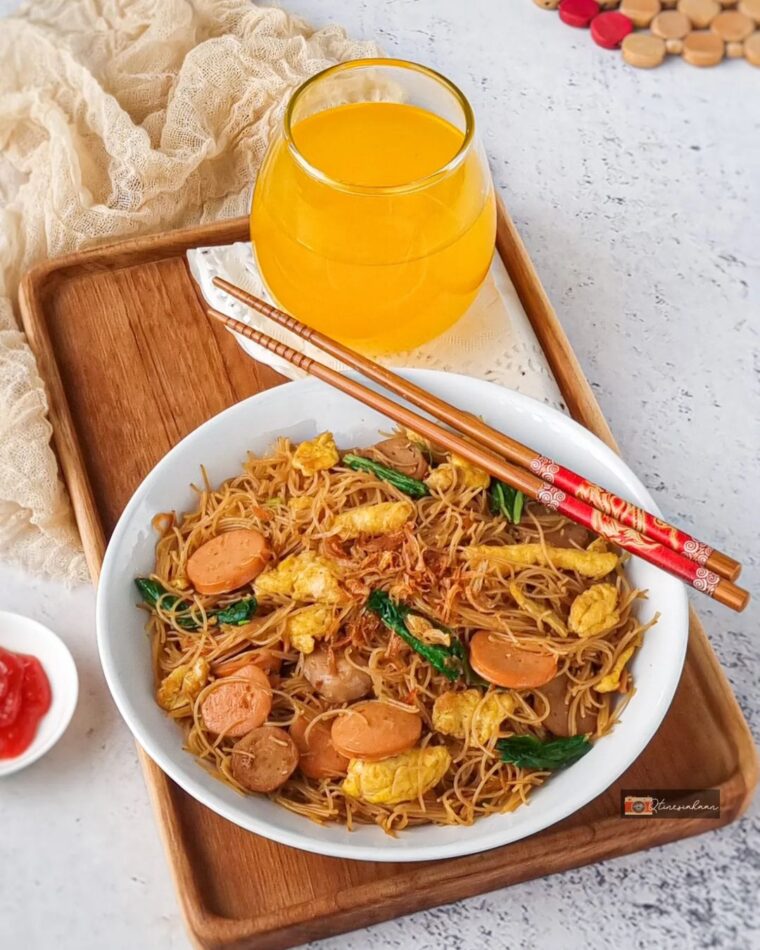 Resep Bihun Goreng Sosis Telur Dari qiutin.kitchen