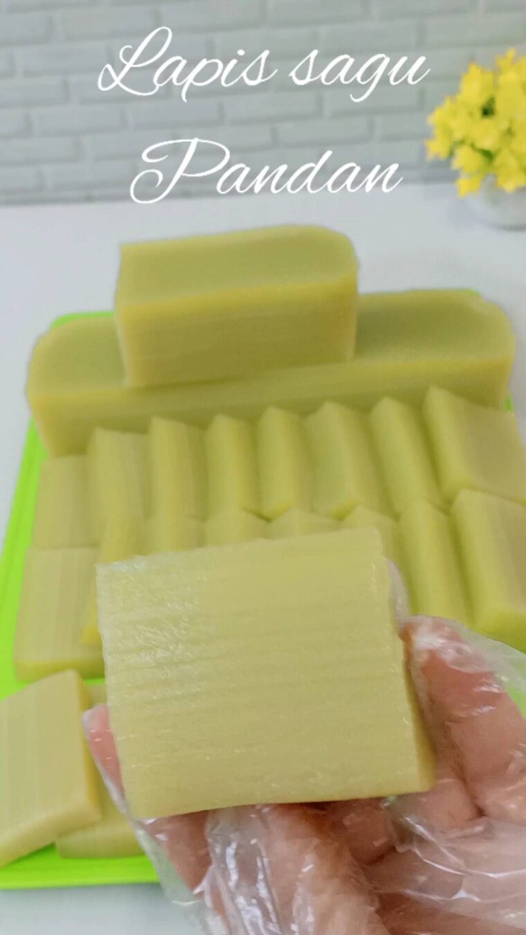 Resep Lapis Sagu Pandan Dari birgittawang_