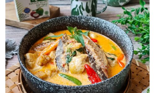 Osek Osek Tongkol Kemangi - Masakan dari Ikan Tongkol dan Santan