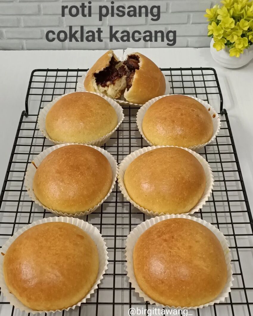 Resep Roti Pisang Coklat Kacang Dari @birgittawang_