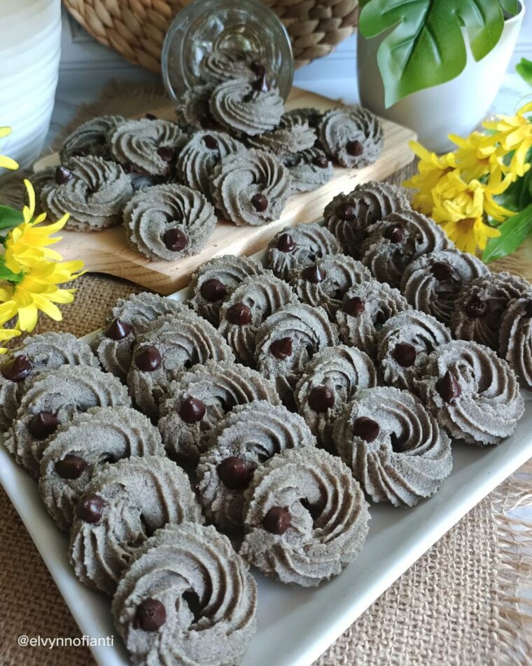 Resep Semprit Ketan Hitam Dari elvynnofianti