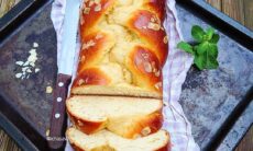 Resep Tsoureki (Greek Easter Bread) Dari ichasavitry