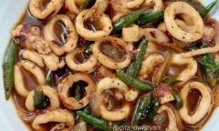 Resep Tumis Cumi Cabai Hijau Lada Hitam Dari dita_dwistyani