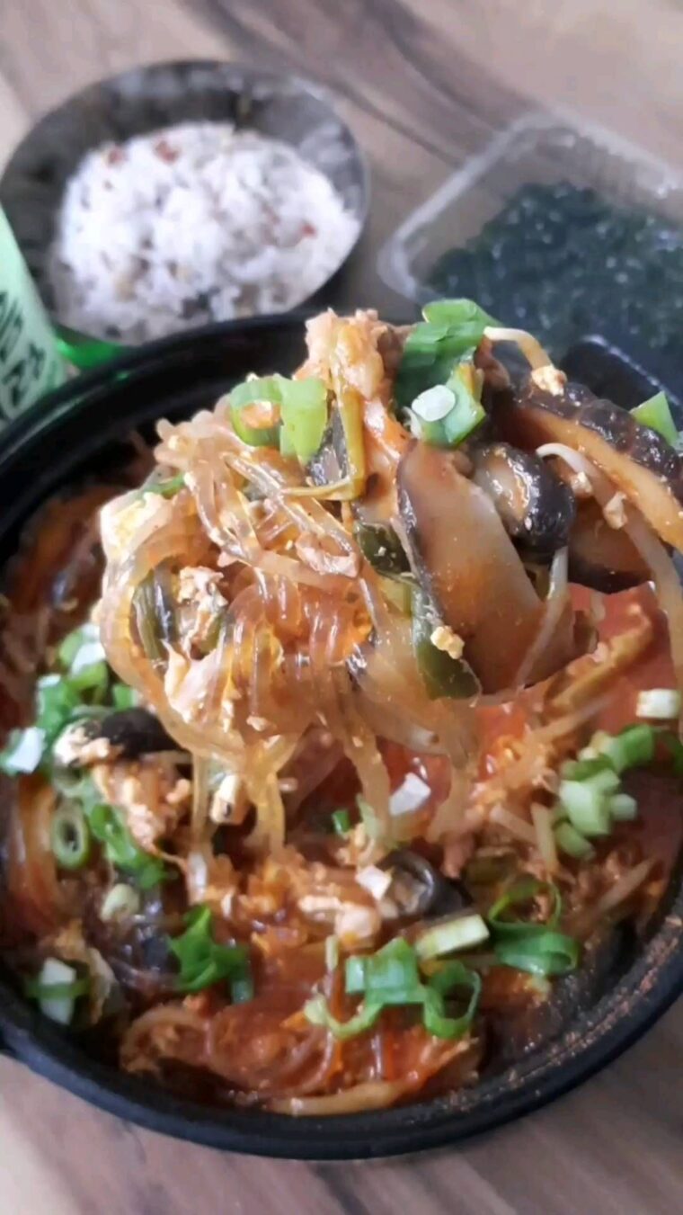 Resep Yukgaejang / Spicy Korean Beef Soup Dari rachelviann