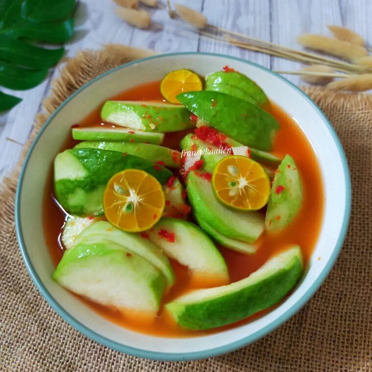 Resep Asinan Jambu Dari fransiskaailen