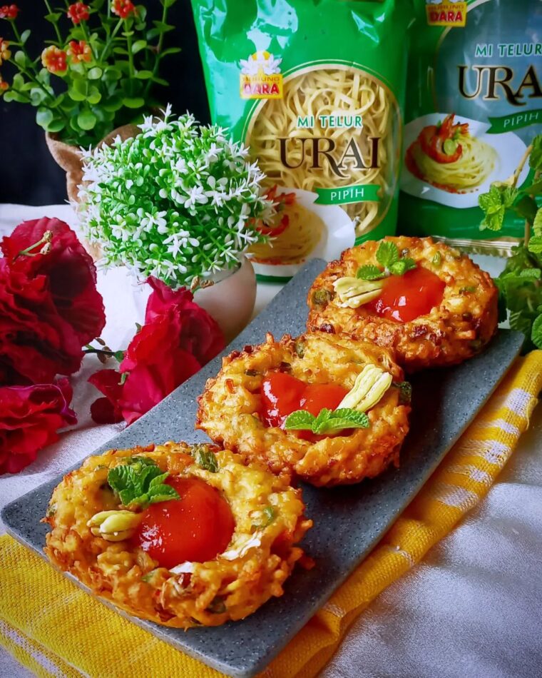 Resep Bakwan Mie Cup Urai Dari mama_aurel_aerilyn