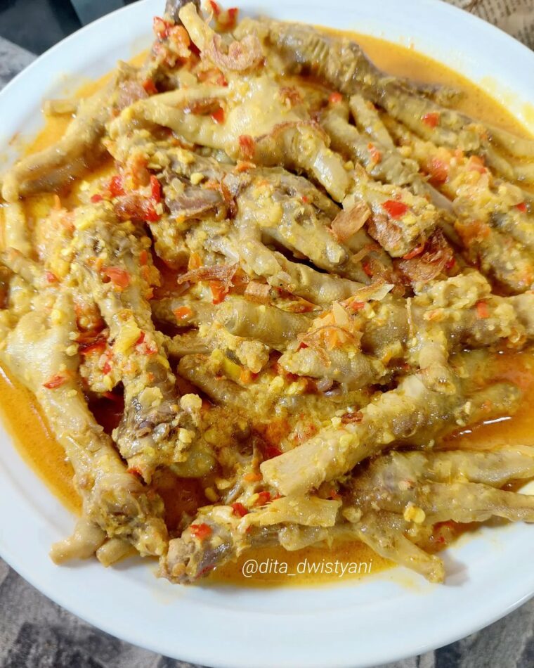 Resep Ceker Kari Pedas Dari dita_dwistyani