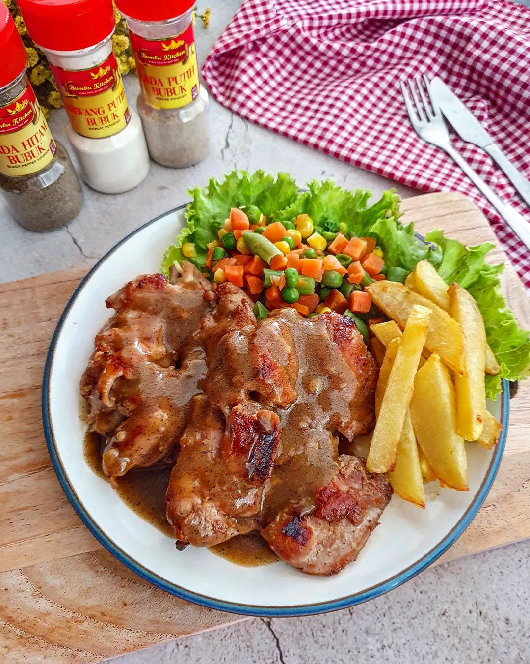 Resep Chicken Chop With Blackpepper Sauce dari @yscooking