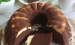Resep Chocolate Cream Cheese Butter Cake Dari elvynnofianti