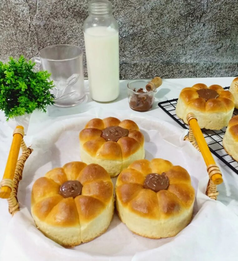 Resep Cream Cheese Dinner Rolls Dari herlina2012