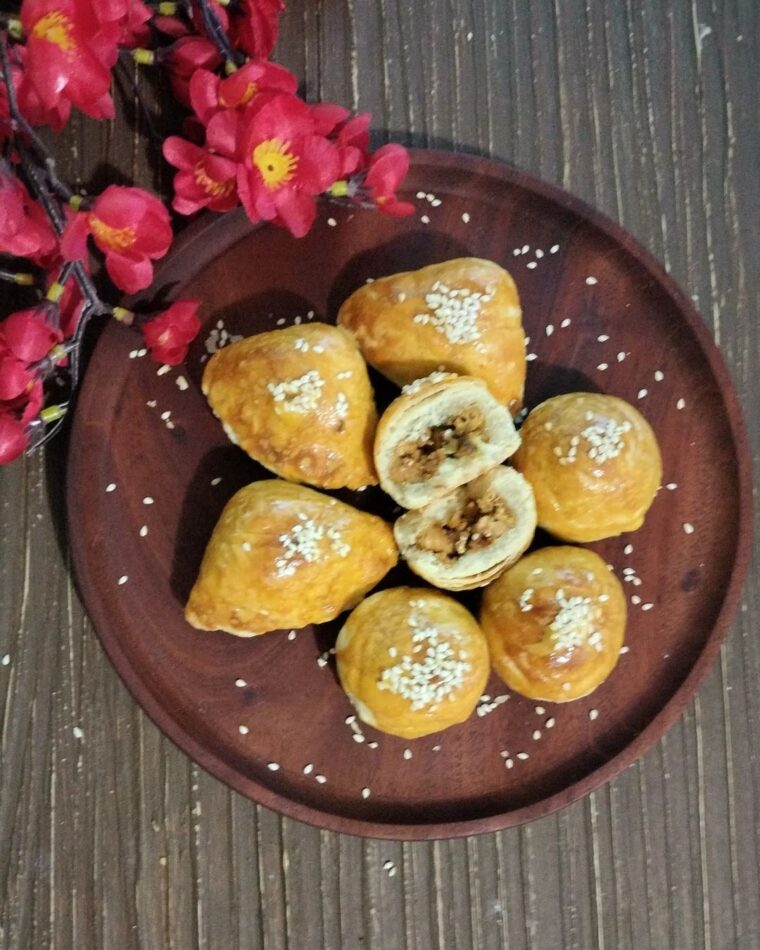 Resep Flaky Bbq Chicken Bun / Siew Bao Dari herlina2012