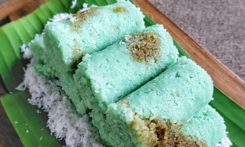 Kue Putu Bambu