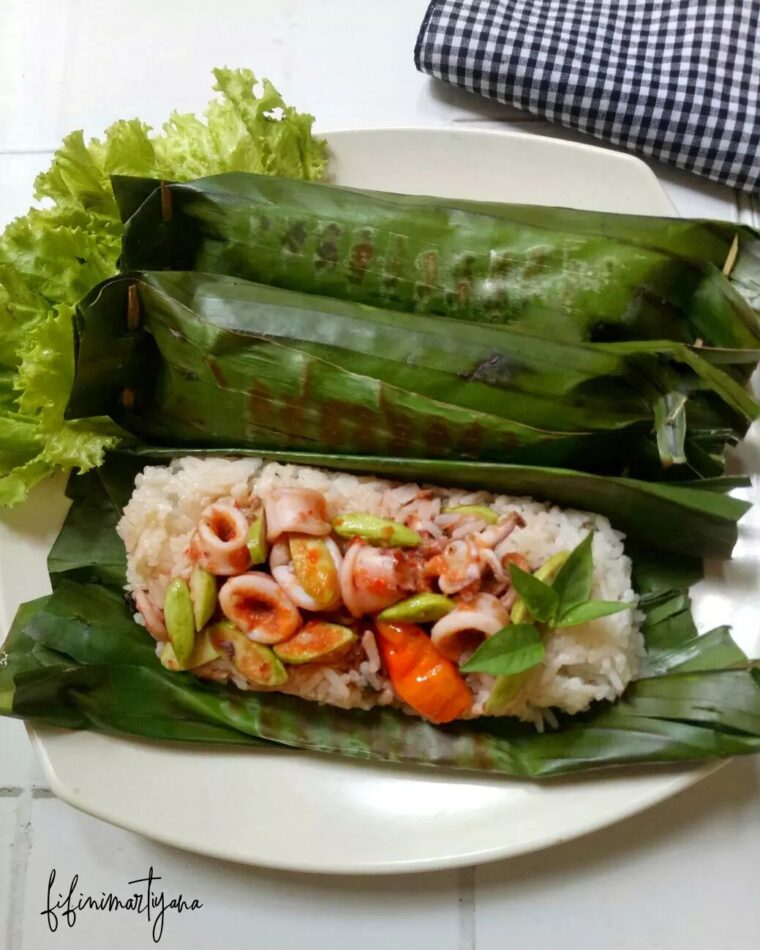 Resep Nasi Bakar Cumi Sambalado Dari fifinimartiyana