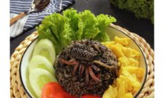 Resep Nasi Goreng Cumi Hitam Pedas Dari christinsetiorini
