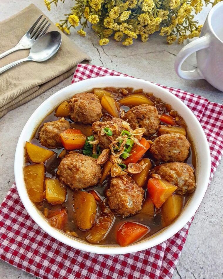 Resep Semur Bola Daging Dari yscooking